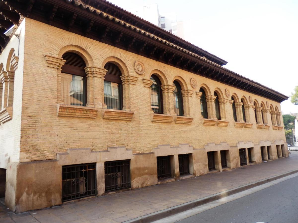 Apartmán Apartamento Teatro Del Mercado Zaragoza Exteriér fotografie